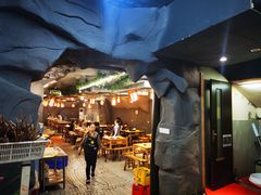 门面-洞子老火锅(青年路店)