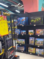 -卡通派潮品玩具折扣仓(青岛新城吾悦广场店)