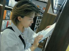 -新华书店(新街口旗舰店)