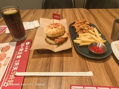 -必胜客(欢乐颂店)