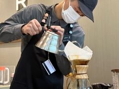 -星巴克臻选(深圳龙华红山天虹店)