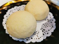 脆皮流沙包-皇朝会.经典传统粤菜(外滩店)