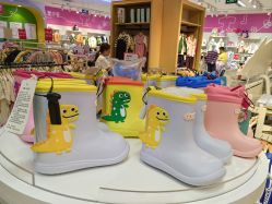 -孩子王(静安大融城店)