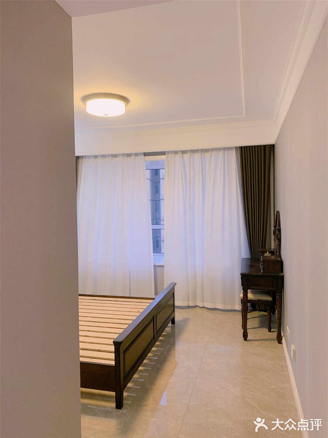 成都|这个美式主卧真的美惨了,就是最爱春天的样子。