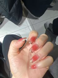 -天生爱美甲