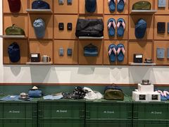 -M Stand(南京新街口金鹰店)