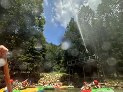 -安吉龙王山峡谷漂流
