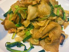 腊肉炒豆丝-黄泥岗·地道湖北菜(奥特莱斯店)