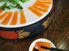 银尊三文鱼刺身-醉美东江·三文鱼·烧鸡公