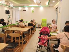 大堂-老乡鸡(淮河路步行街店)