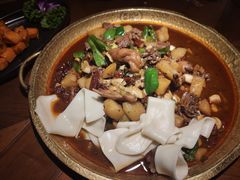 新疆大盘鸡-楼兰新疆主题餐厅(苏州中心店)