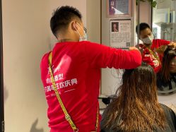 -东方美妍小鹏造型