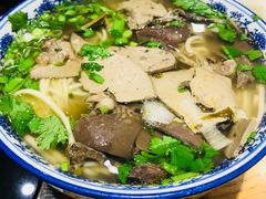 锅仔酸菜羊杂面-清真西北风味餐厅