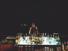 -瑰丽酒店·海吧·天际下午茶·现场DJ·天台酒吧