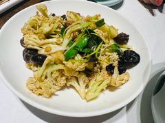 -江城小馆陕南妈妈菜·全球旅行餐厅(钟楼店)