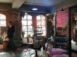 -青木造型HAIR·あおき髪を刈る潮人店