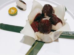 红衣少女-蝶园·装修中(BFC外滩金融中心店)