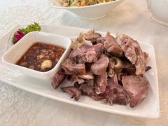 蒜捣羊头肉-那达慕蒙古风味酒楼