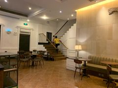 大堂-星巴克臻选(广州沙面店)