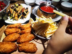 蒜香鸡翅（配薯条）-叶派龙虾•招牌香辣蟹·海鲜(中海国际店)