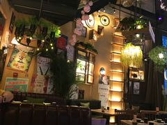 -临界音乐酒馆·小龙虾·江湖菜(华熙LIVE·鱼洞店)