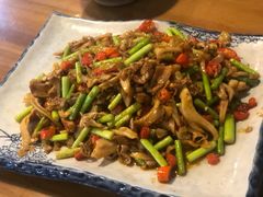 -湘聚南县土菜馆(龙山二路店)