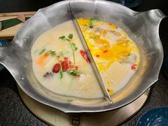 -湊湊火锅·茶憩(打浦桥日月光店)