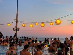 -FINNS Beach Club