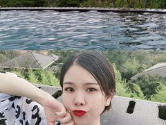 -七彩云南古滇温泉山庄