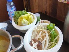 杂菇拼盘-悦来悦牛潮汕牛肉火锅(大浪店)
