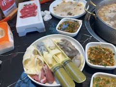 -魁牛·潮汕牛肉自助火锅(沈辽路万达店)