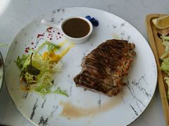 -ins森林童话餐厅coffee&bistro