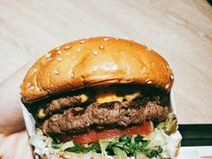 -The Habit Burger Grill 哈比特汉堡(复兴soho店)