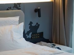 -广州琶洲会展广州塔地铁站轻居酒店