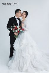 -巴黎婚纱摄影工作室