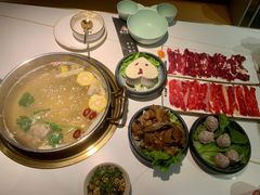 -牛人日志·鲜牛肉骨汤火锅(万科里瑧店)