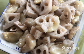 Water Chestnut and Lotus Root Stir-Fry