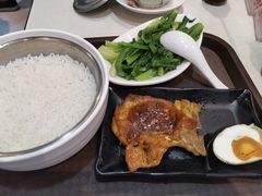 猪扒咸蛋饭-银记肠粉店(赤岗店)