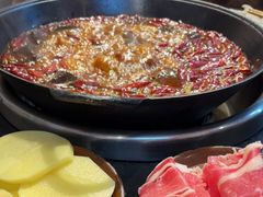 -四小区火锅·巷子里的重庆火锅(花照壁店)