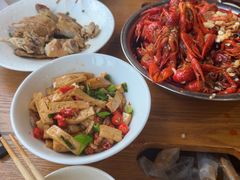 -琥珀老六龙虾(四里河店)