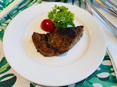 -亮马河饭店翠雅咖啡厅