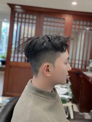 -尼特斯男士发型馆