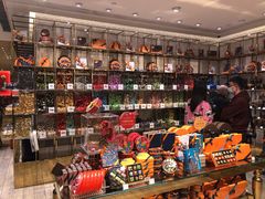 零售区-VENCHI 闻绮(北京国贸商城店)