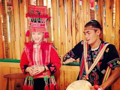 敬酒歌-老滇山寨•云南特色菜•地方菜•民族风情歌舞表演(经开区店)