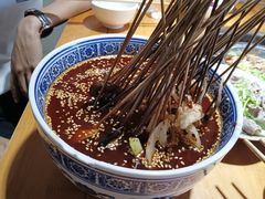 -大众跷脚牛肉馆·非遗传承单位(峨眉山店)