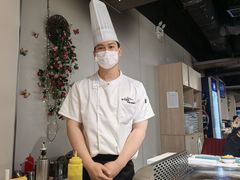 -法式利昂铁板烧主题餐厅(唐山爱琴海店)