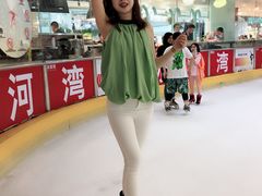 -正佳冰河湾真冰滑冰场