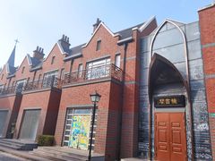 -钟书阁(松江泰晤士小镇店)