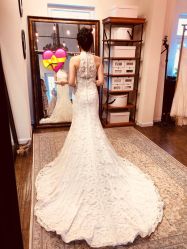 点击看大图 拖尾-纯色时光婚纱艺术馆WHITE