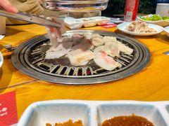 -唯成•韩国炭火烤肉 유성고기